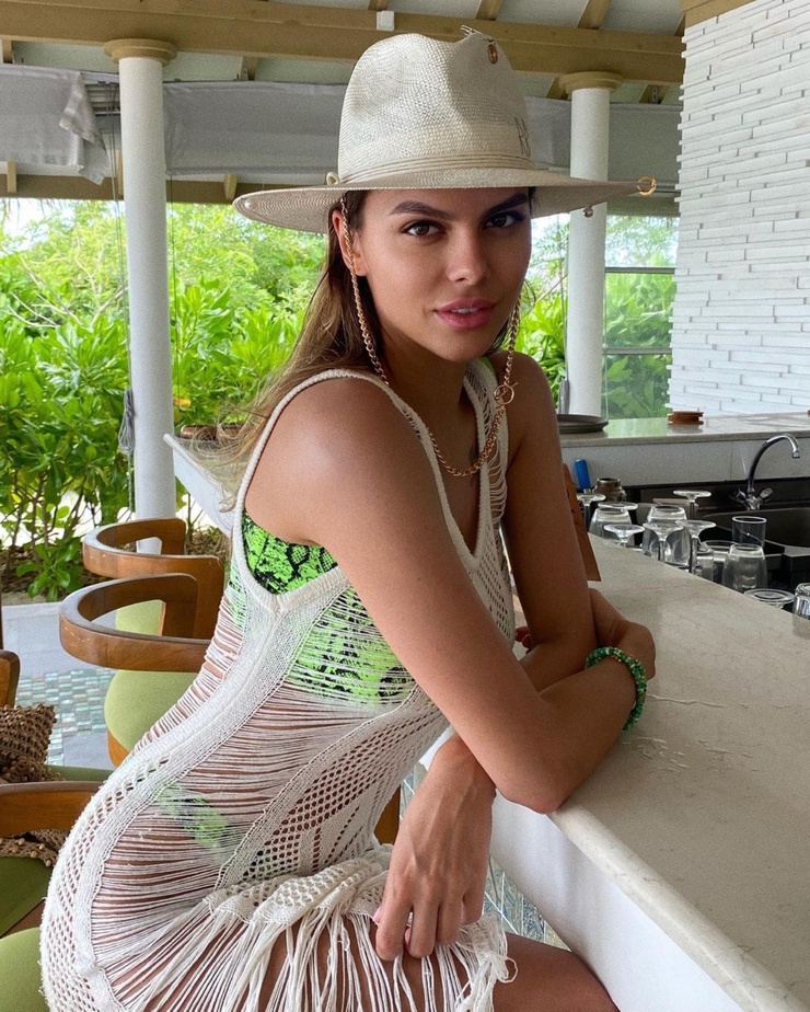 Viki Odintcova Viki Odintcova