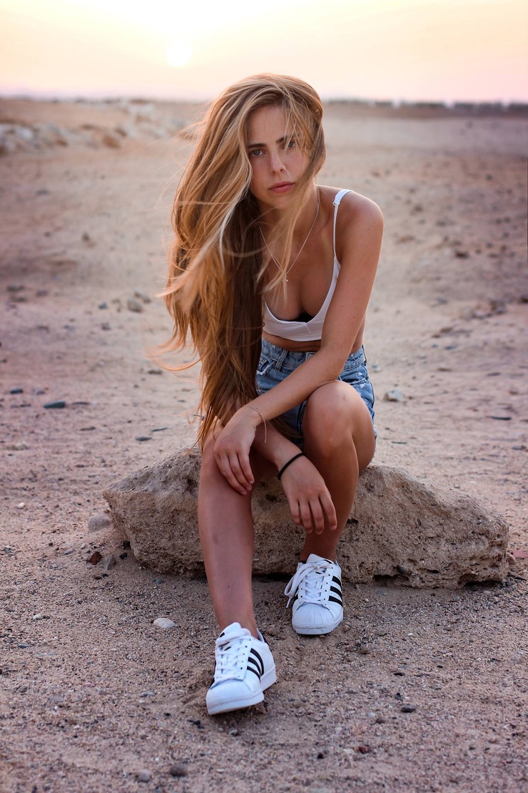 Vanessa Liebe Vanessa Liebe