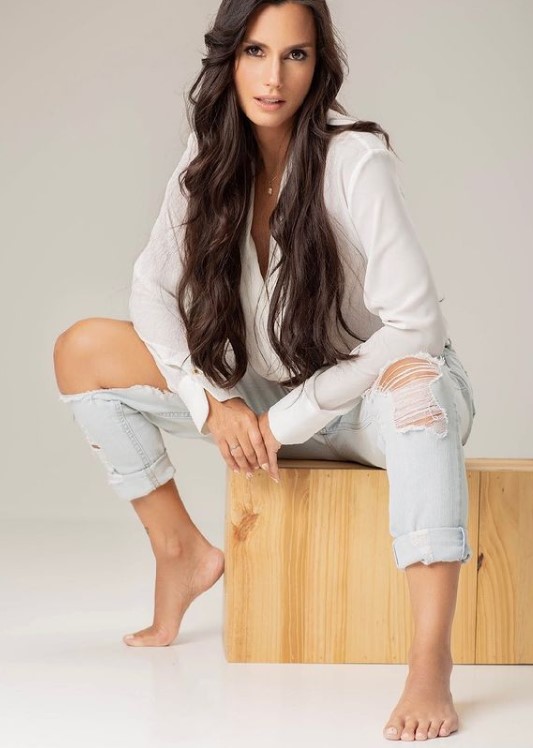 Alejandra Sandoval Alejandra Sandoval