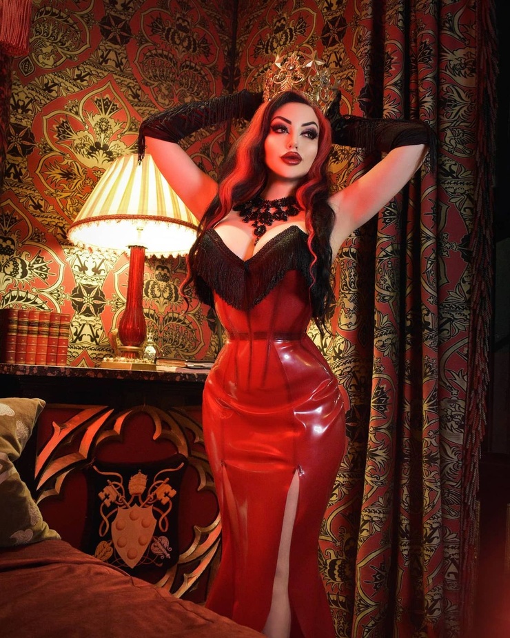 Dani Divine