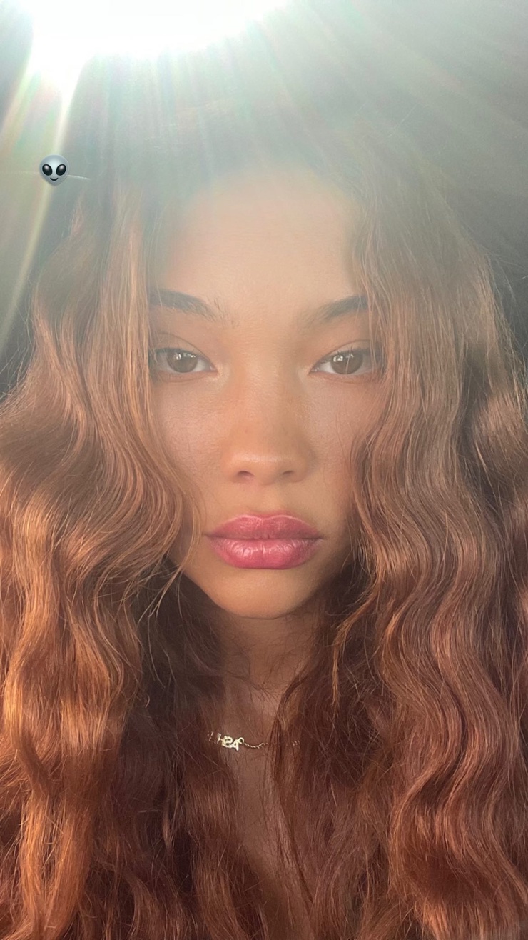 Ashley Moore (2) Ashley Moore (2)