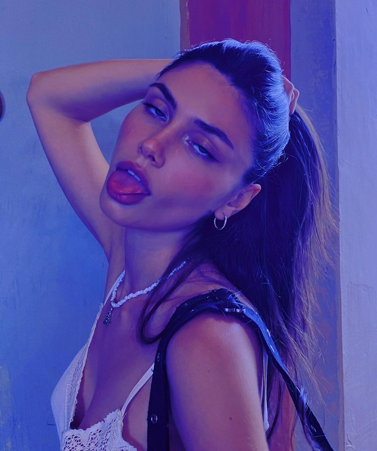 Vika Bronova