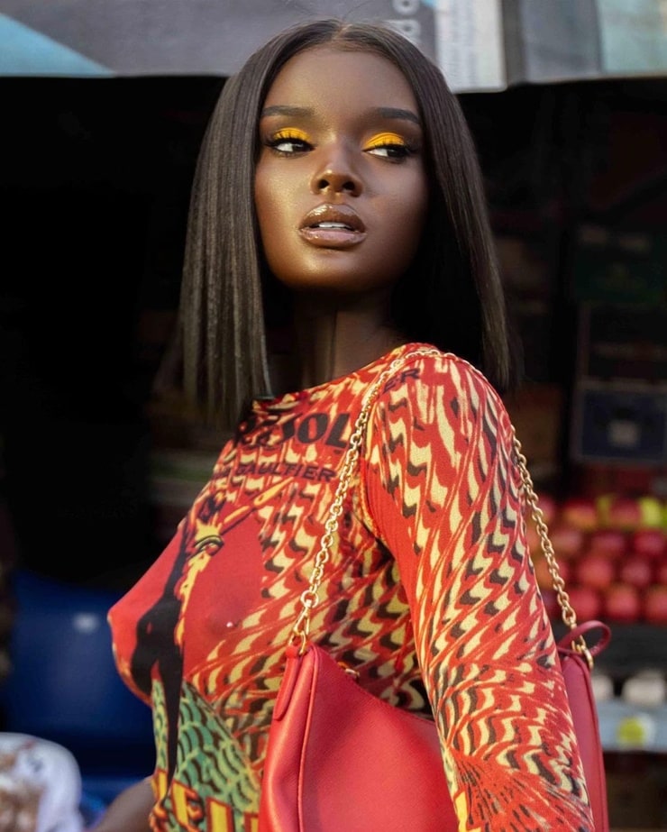 Duckie Thot