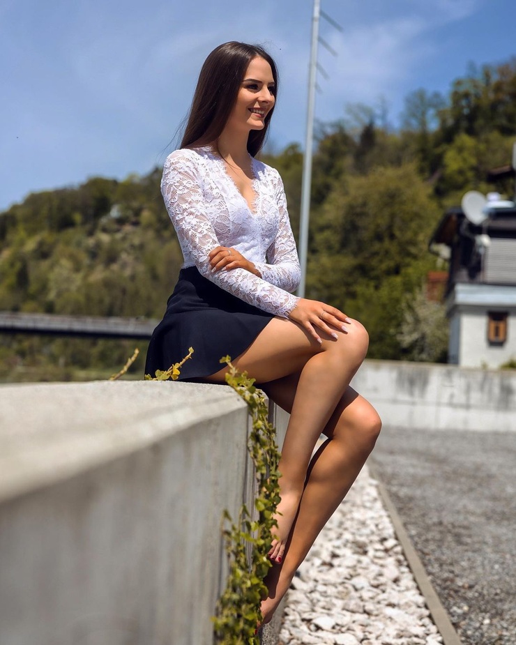 Julia Hofer