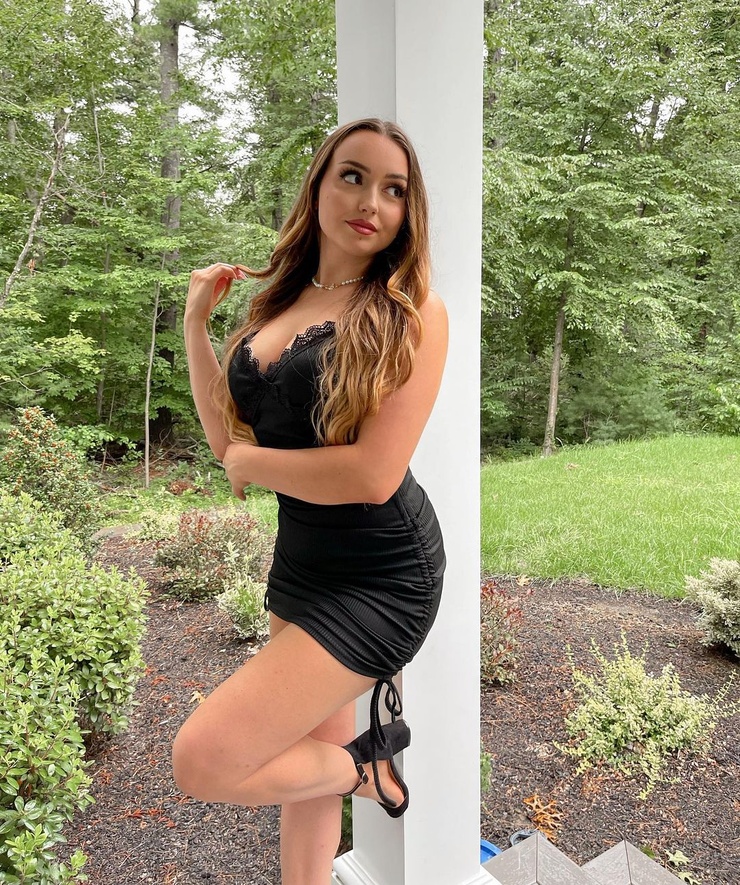 Image of Julia Raleigh