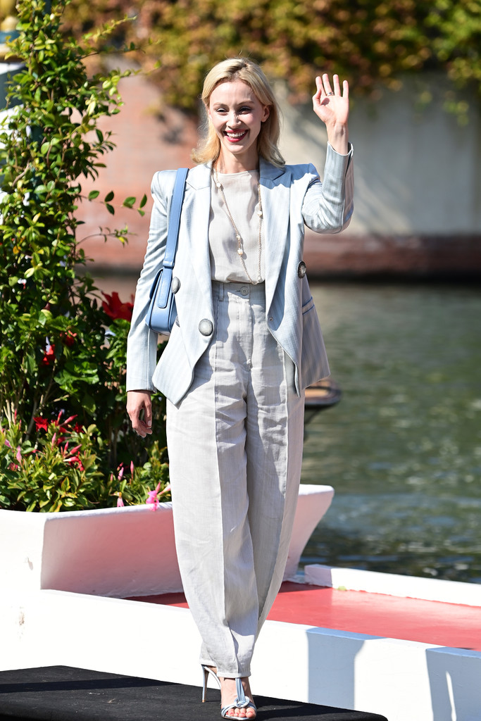 Sarah Gadon Sarah Gadon