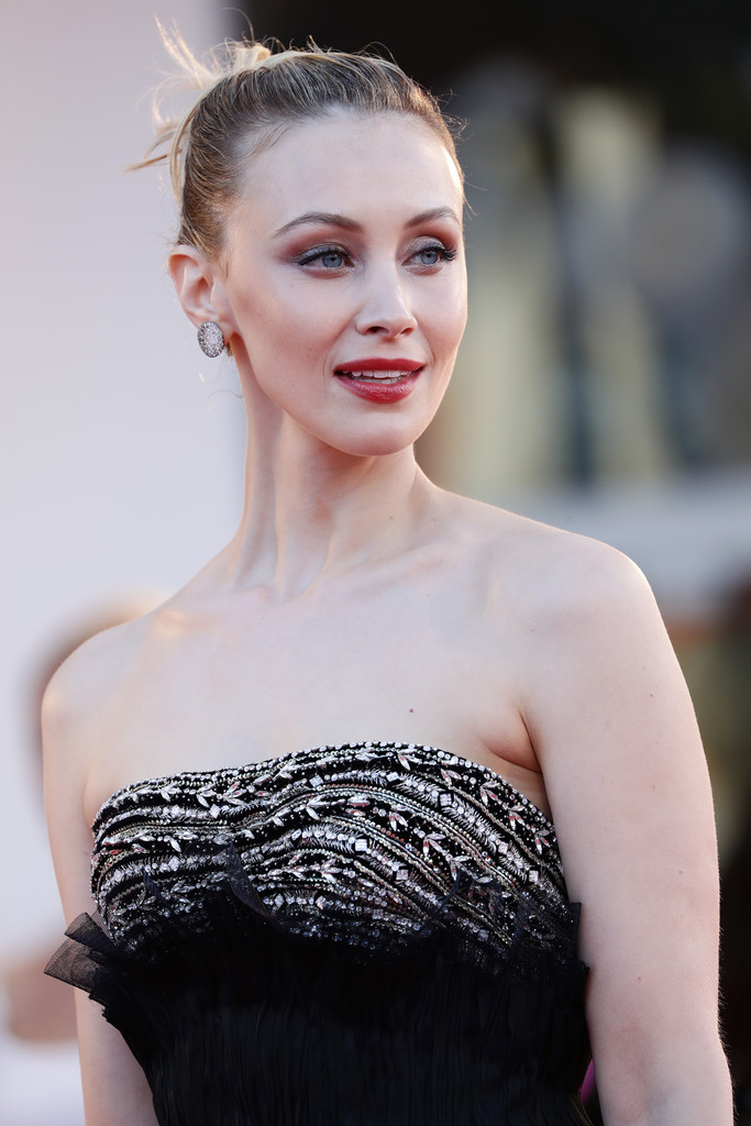 Sarah Gadon Sarah Gadon