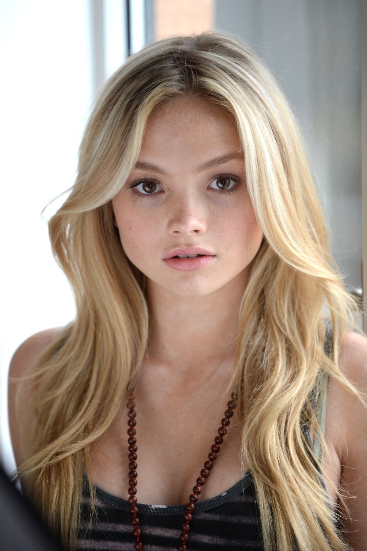 Natalie Alyn Lind