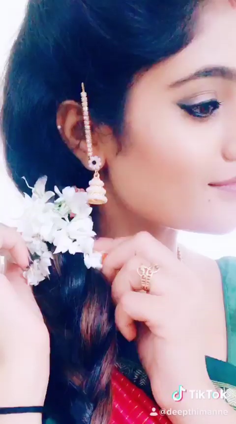 Deepthi Manne