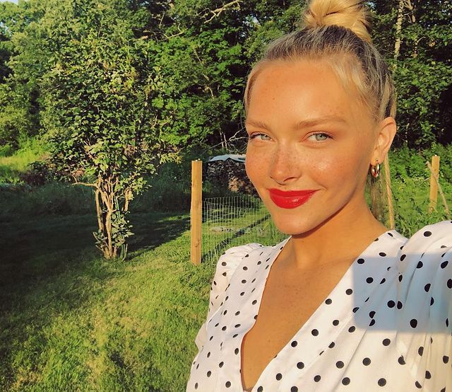 Camille Kostek Camille Kostek
