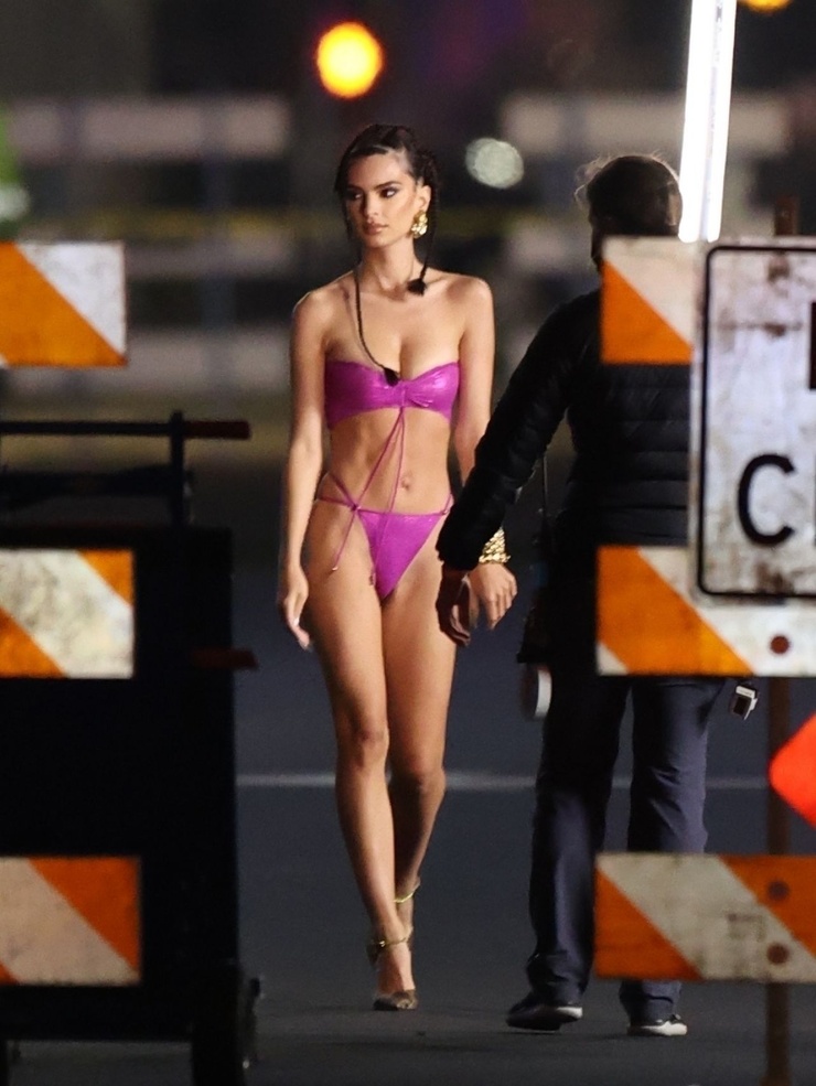 Emily Ratajkowski