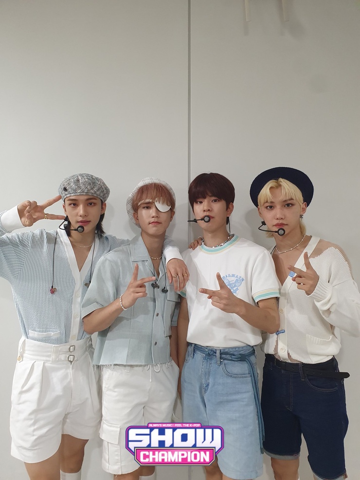 Stray Kids