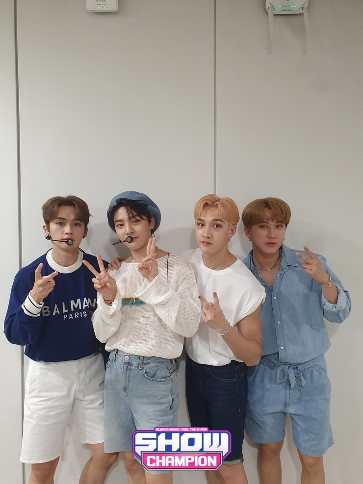Stray Kids