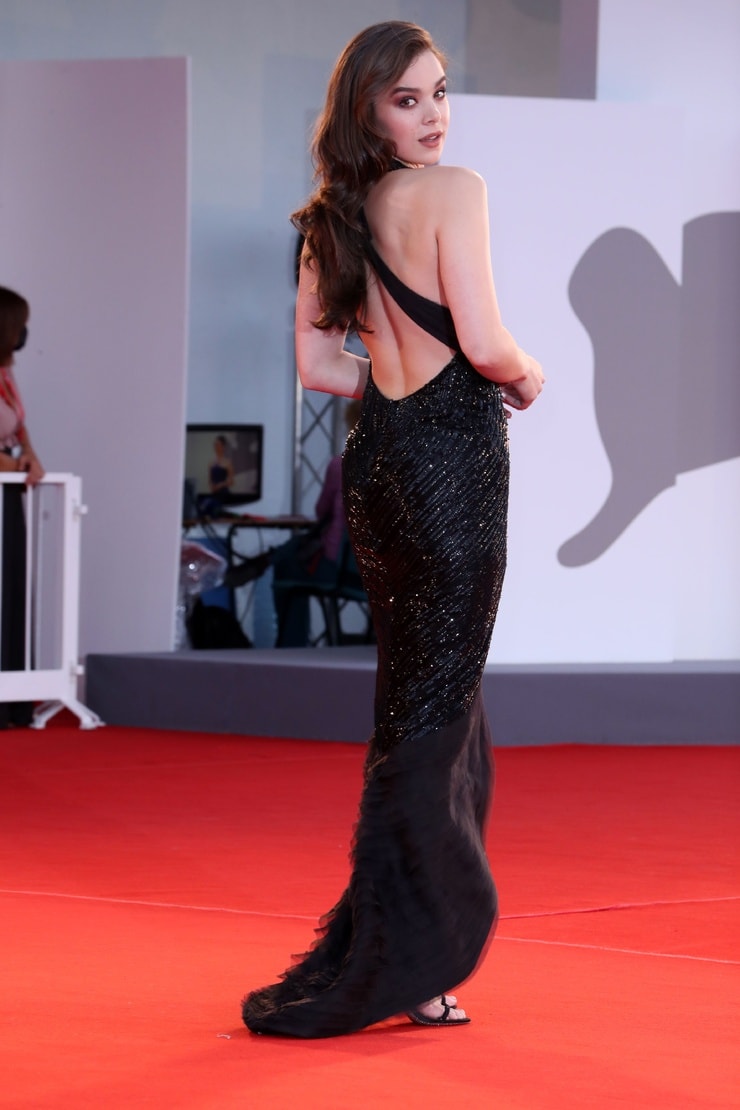 Hailee Steinfeld Hailee Steinfeld