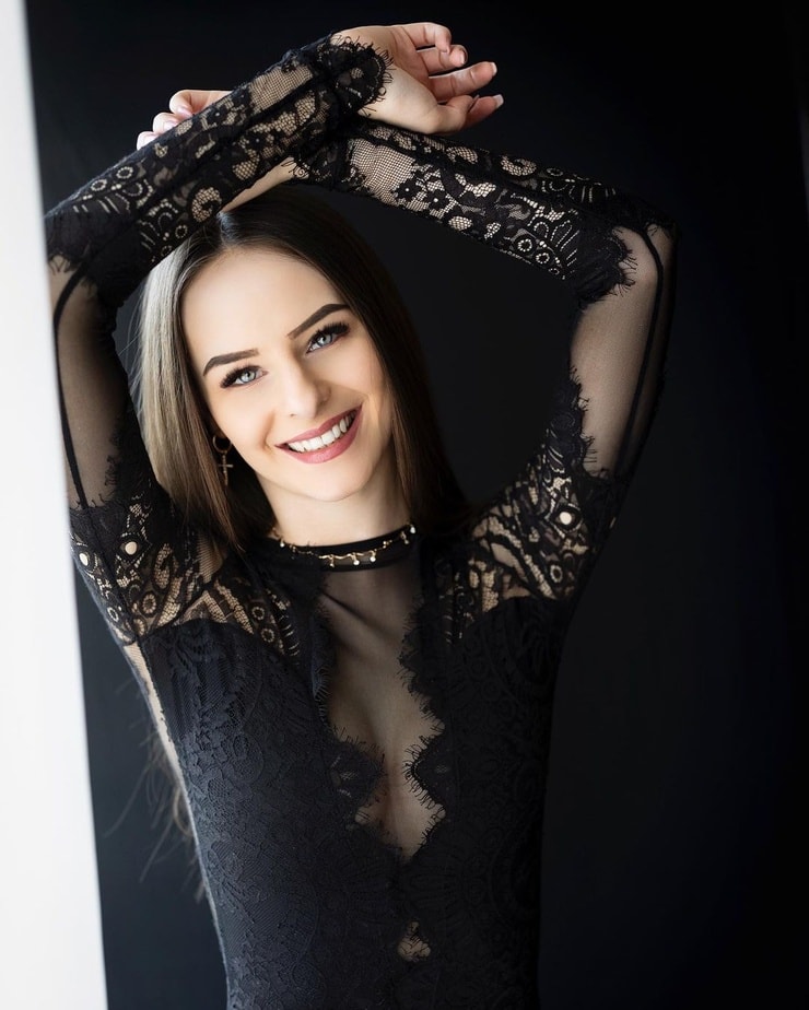 Julia Hofer