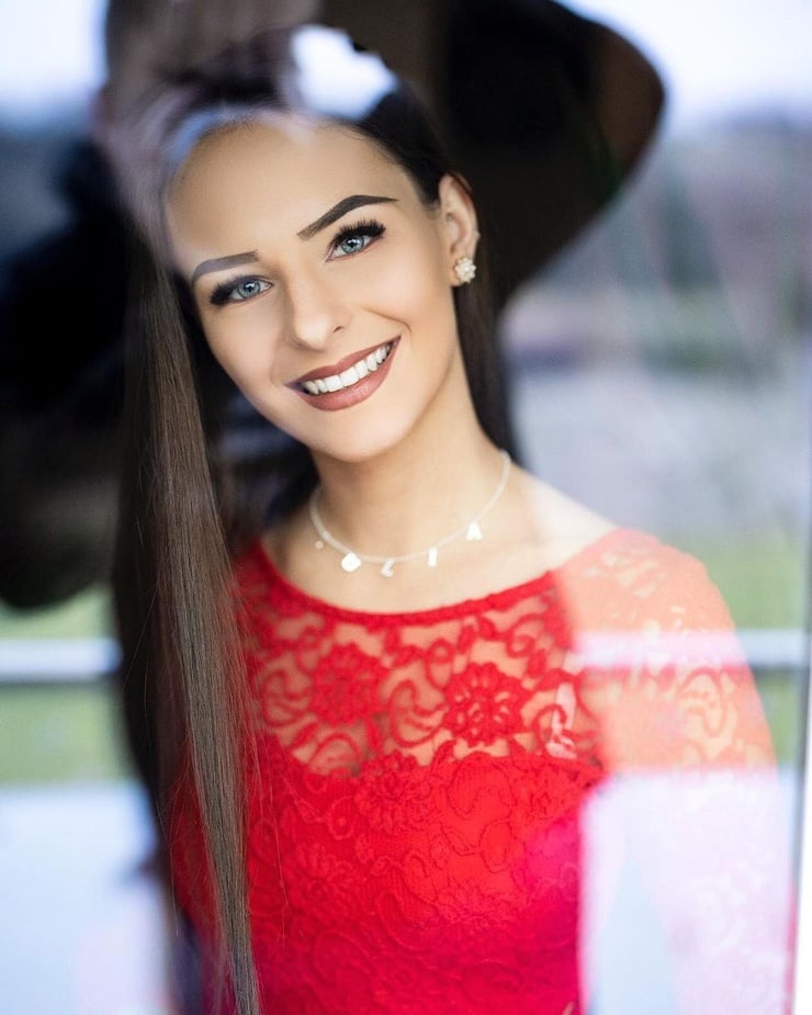 Julia Hofer
