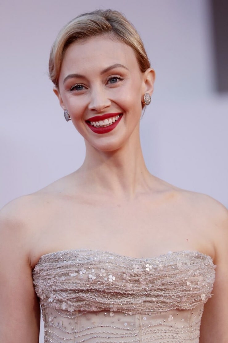 Sarah Gadon Sarah Gadon