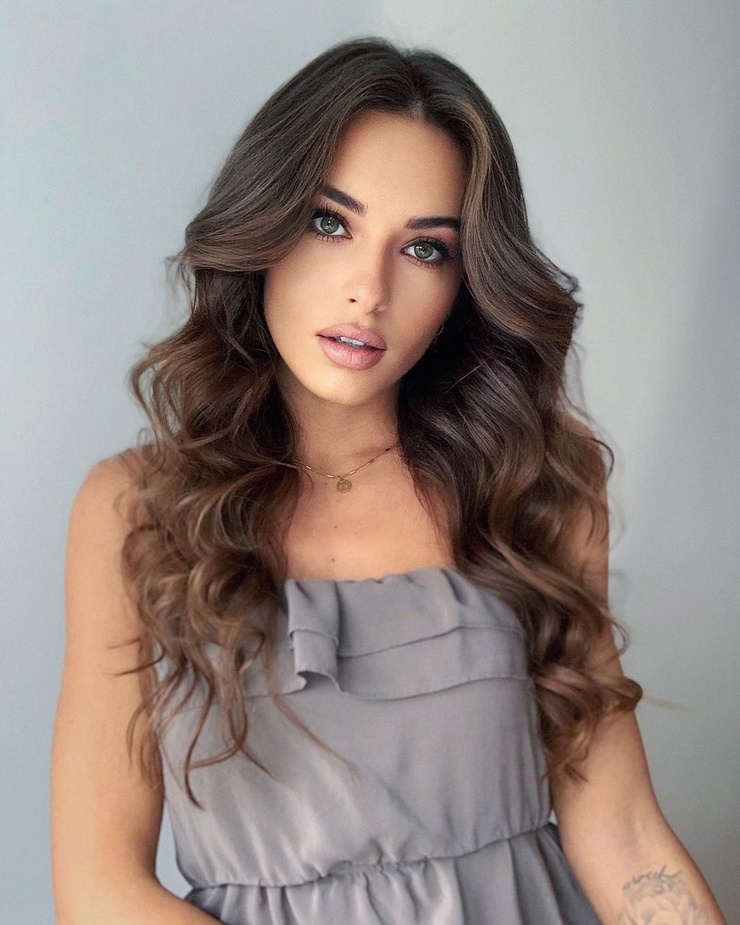 Izabela Ion Izabela Ion