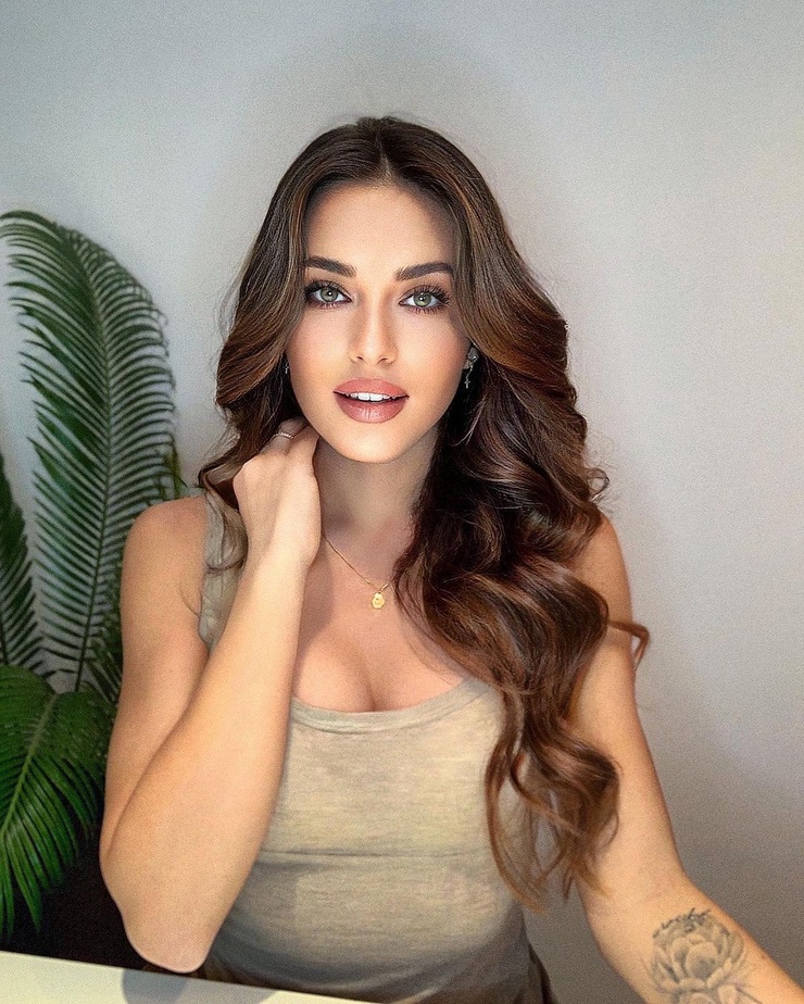 Izabela Ion Izabela Ion