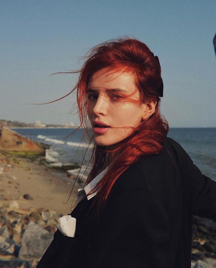 Bella Thorne Bella Thorne