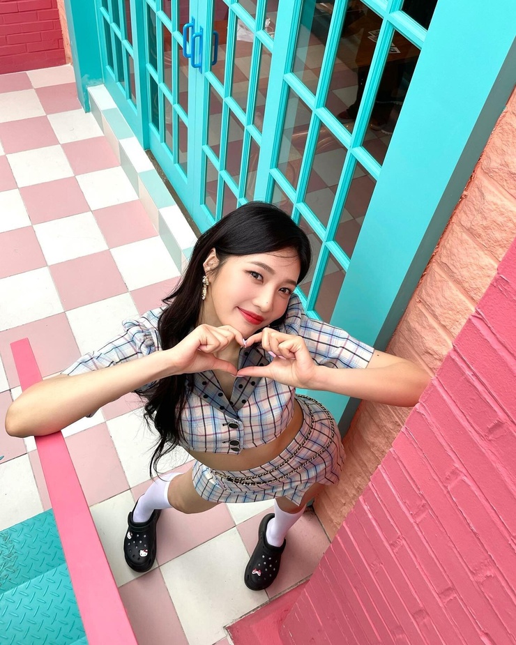 Joy (Park Soo Young)