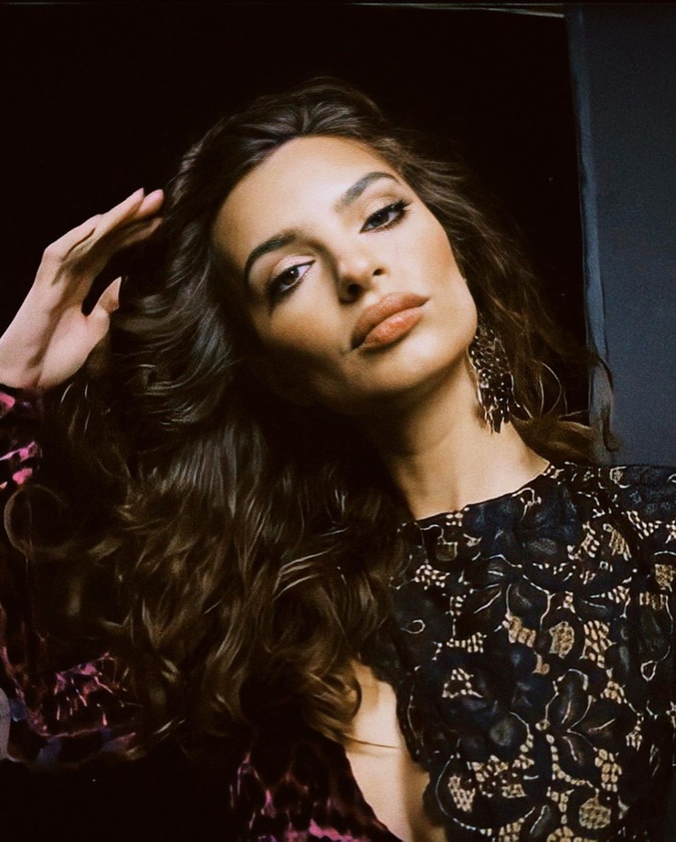 Emily Ratajkowski