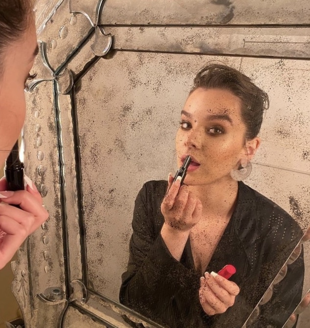 Hailee Steinfeld Hailee Steinfeld