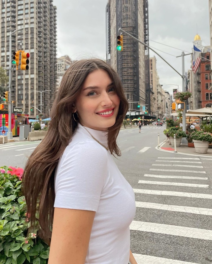 Jessica Clements