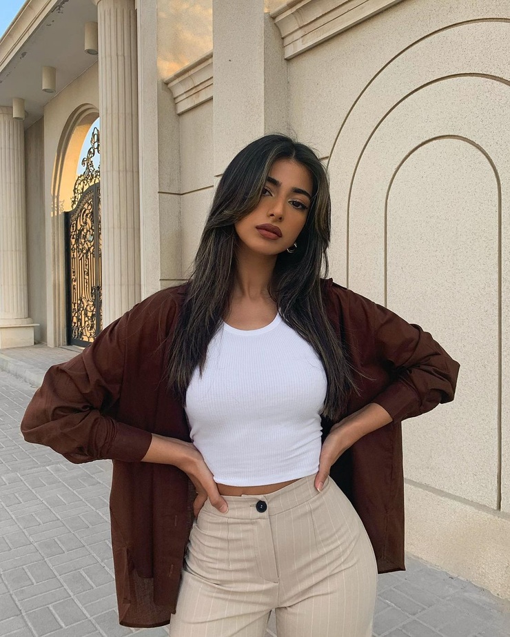 Iffat Marashi