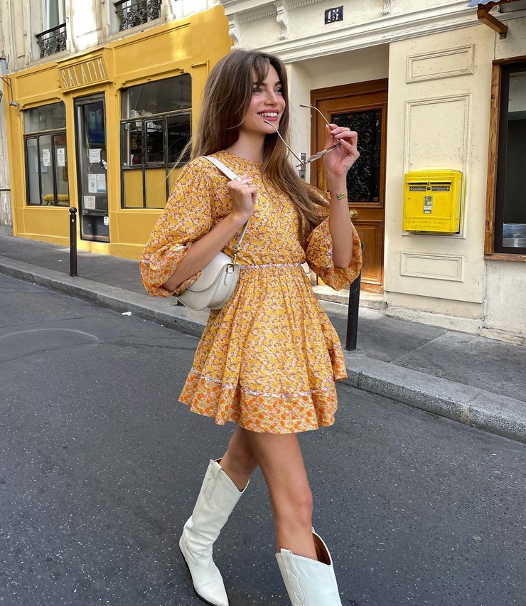 MARA LAFONTAN