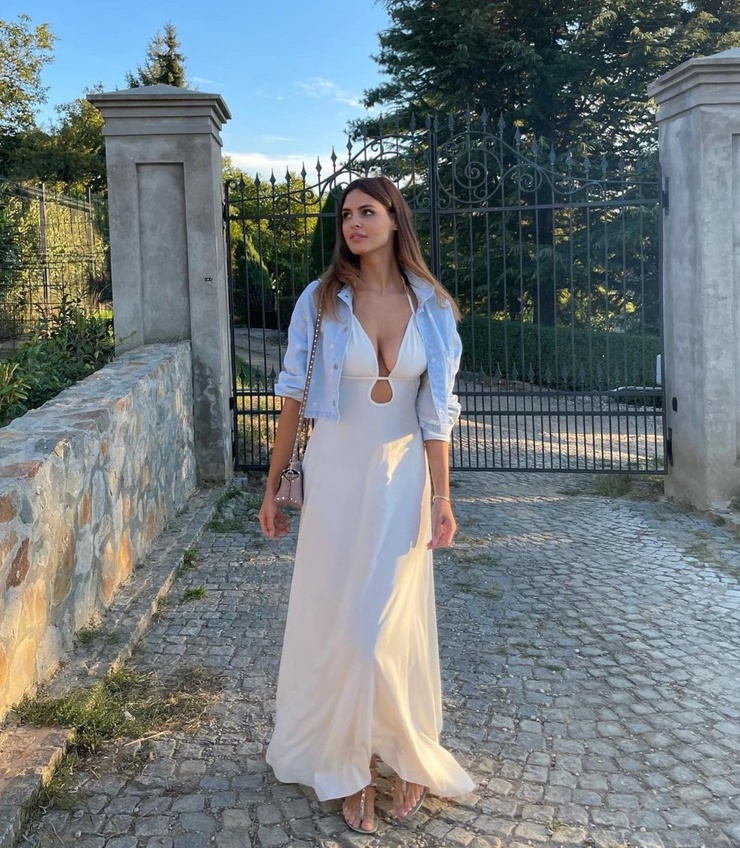 Bojana Krsmanovic Bojana Krsmanovic