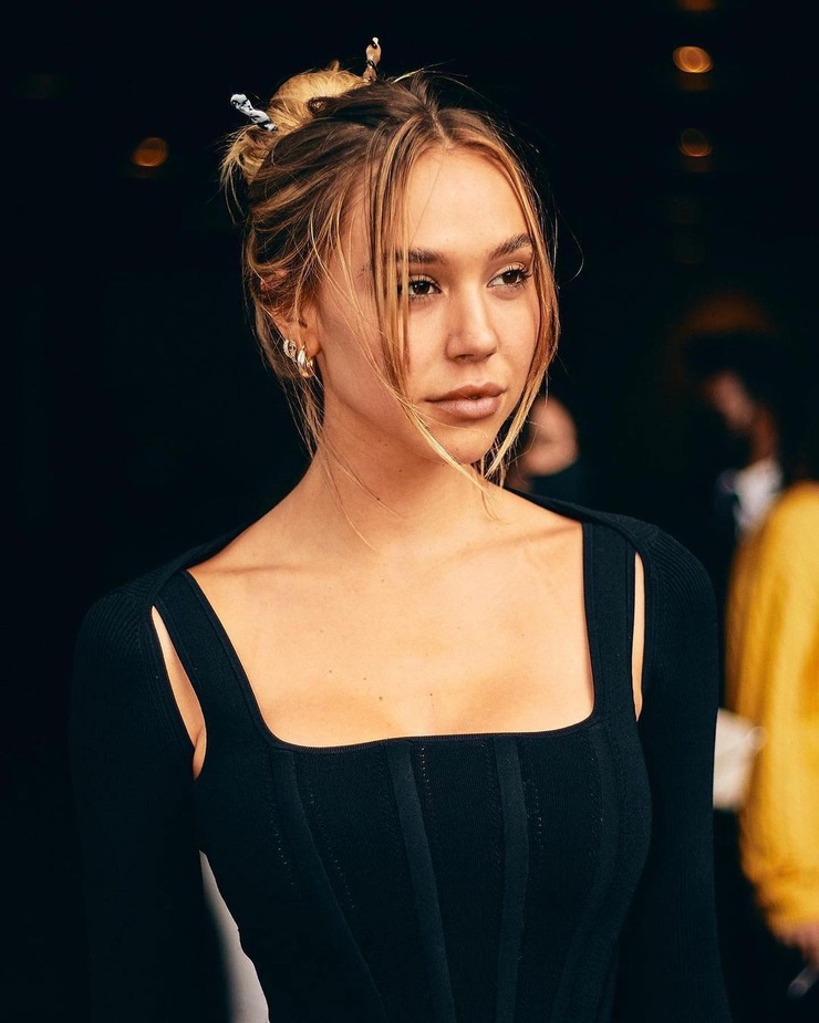 Alexis Ren Alexis Ren
