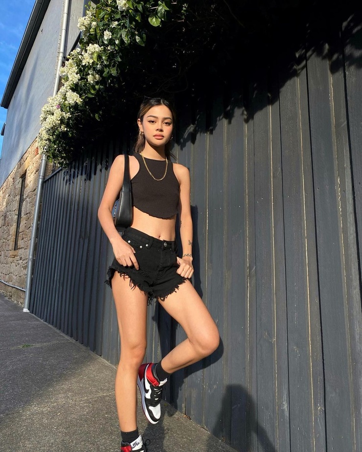 Lily Maymac