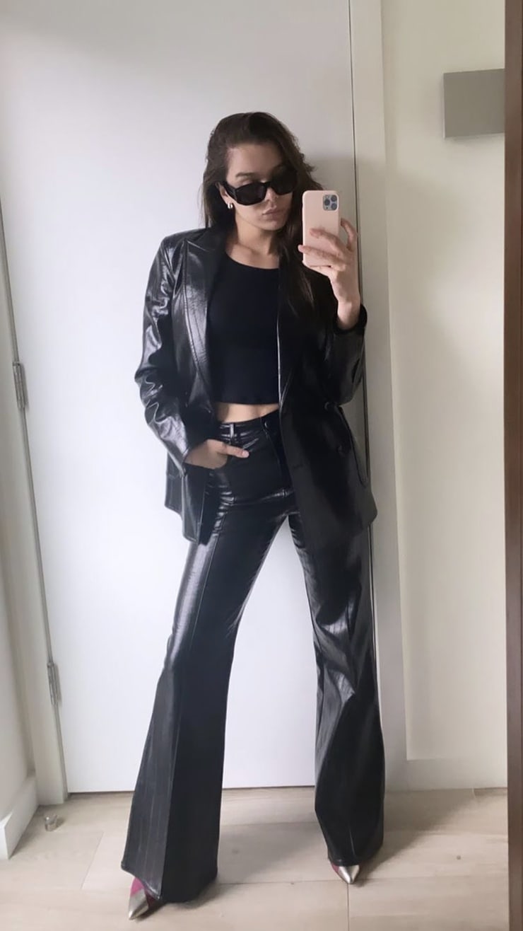Hailee Steinfeld Hailee Steinfeld