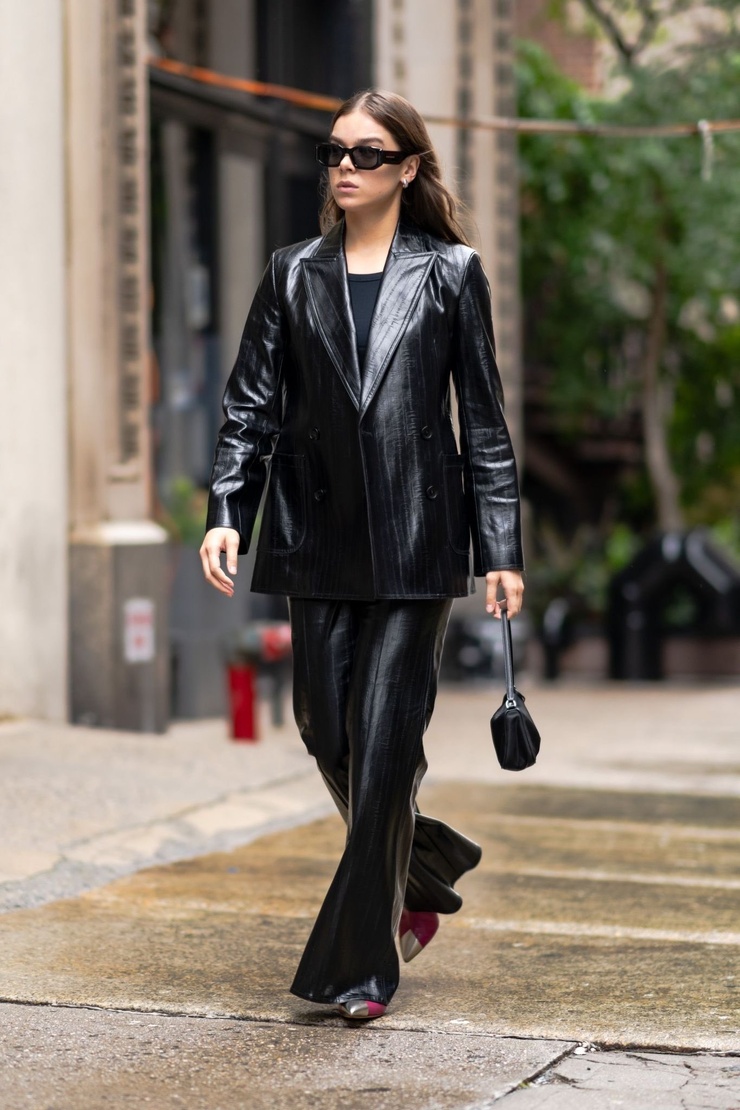 Hailee Steinfeld Hailee Steinfeld