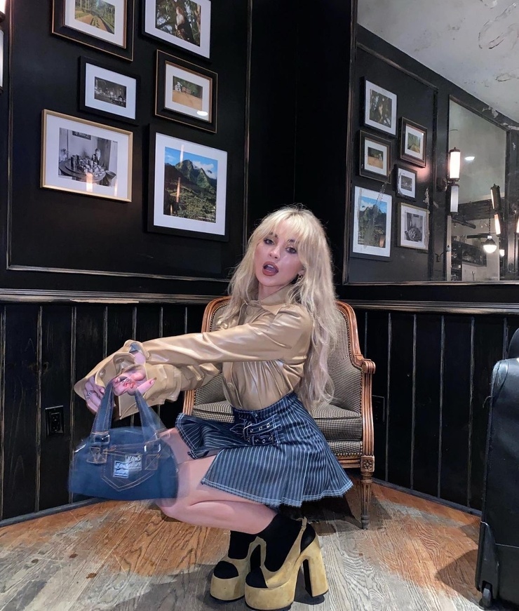 Sabrina Carpenter Sabrina Carpenter
