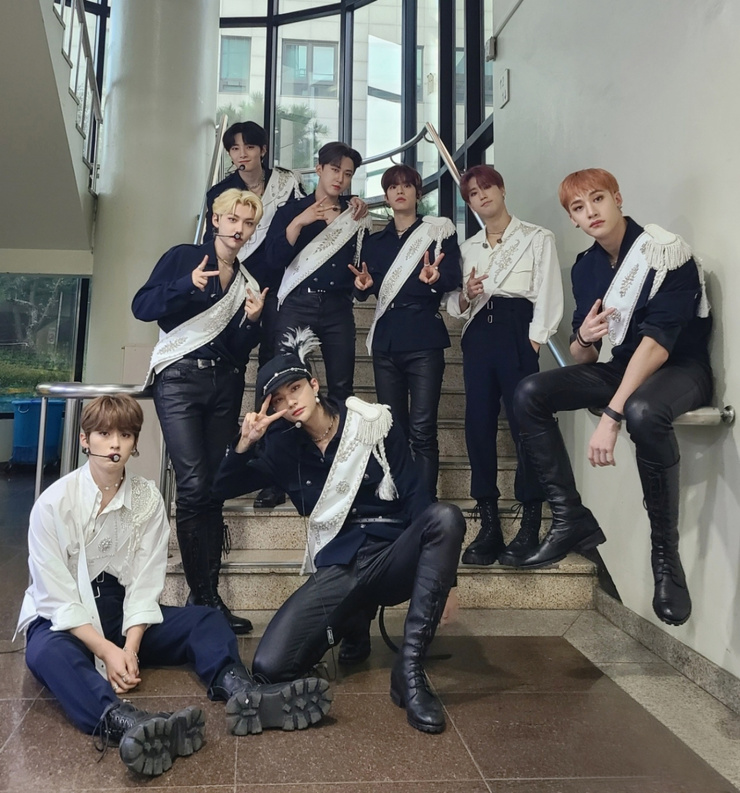 Stray Kids