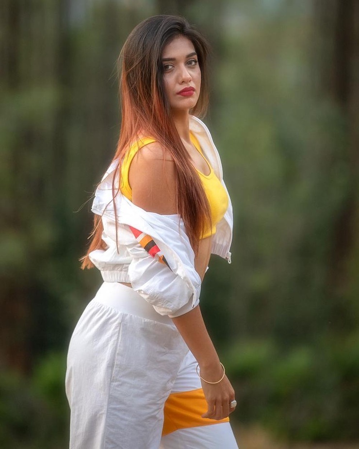 Divya Agarwal