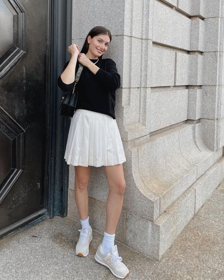 Jessica Clements Jessica Clements