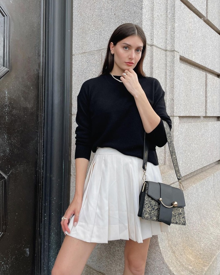 Jessica Clements Jessica Clements