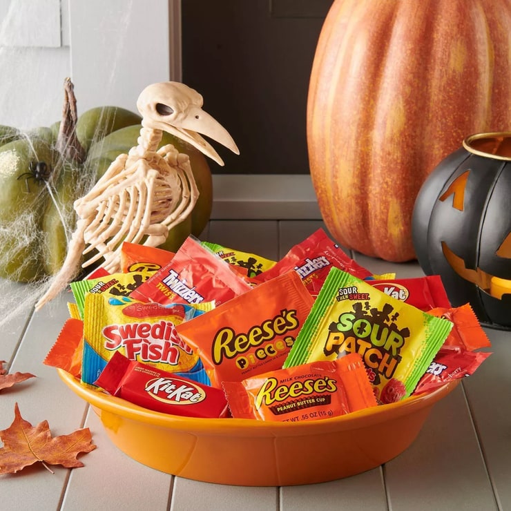 Image of Hershey's Halloween Chocolate & Sweets Variety Pack - 33.34oz/75ct