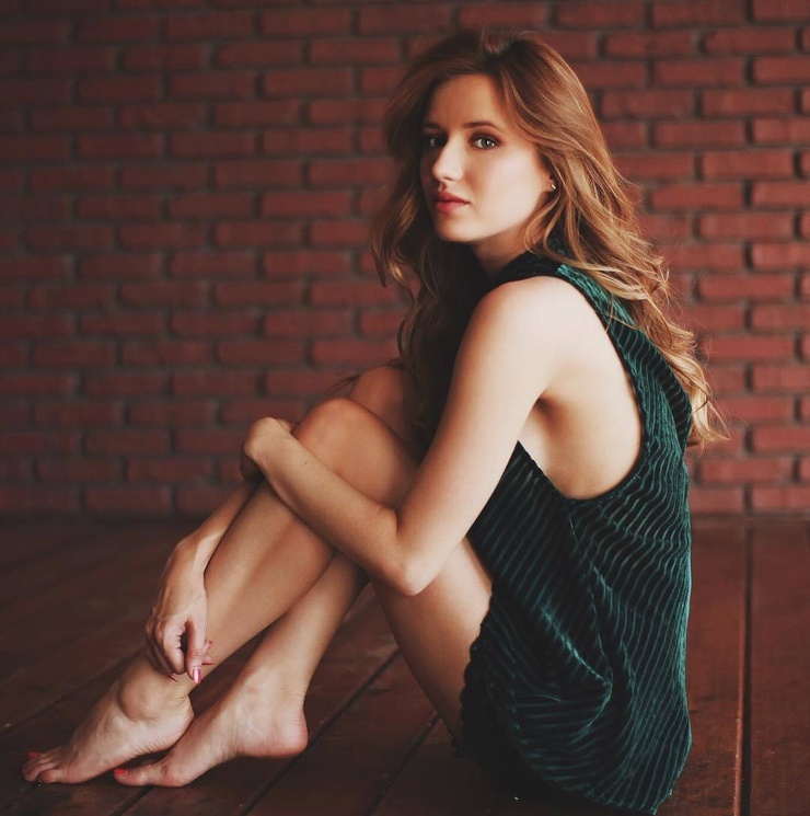 Sloane Avery Sloane Avery