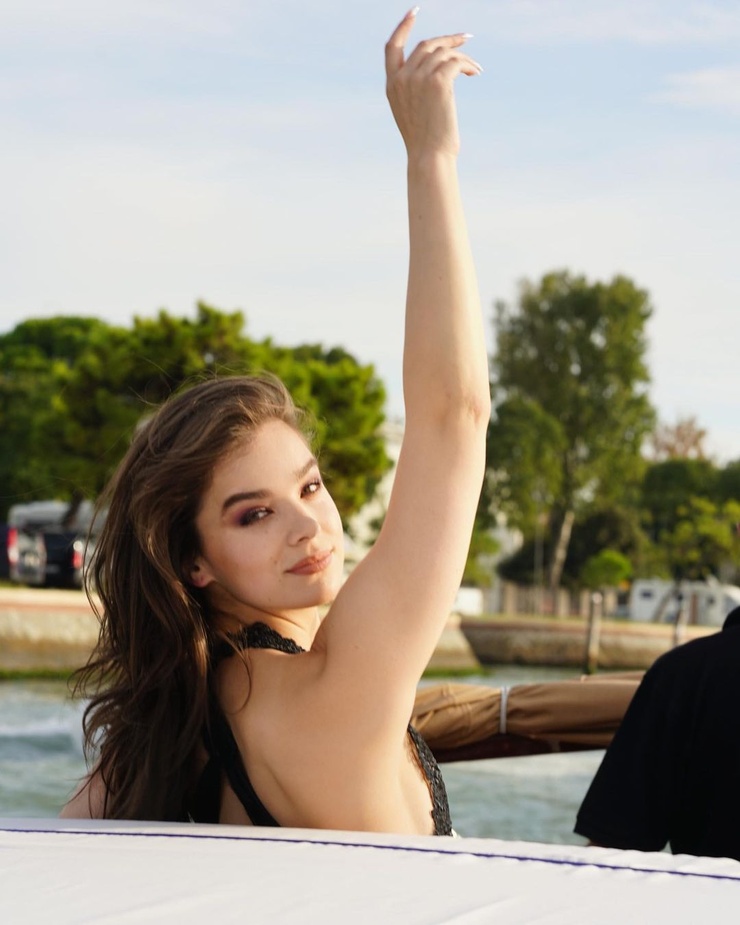 Hailee Steinfeld