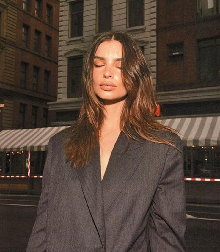 Emily Ratajkowski