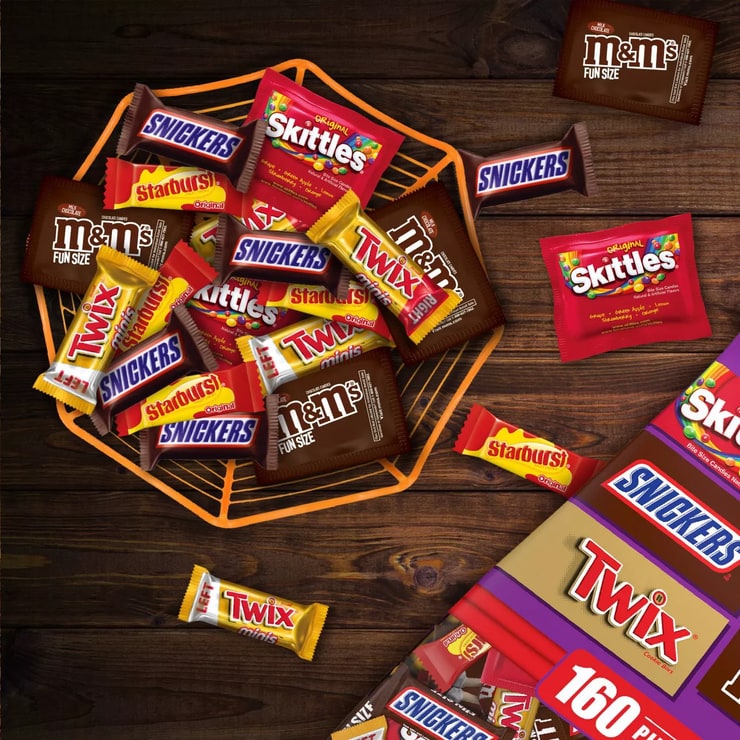 Skittles, Starburst, Snickers, Twix, M&Ms Halloween Candy Variety Pack Fun Size - 67.09oz/160ct