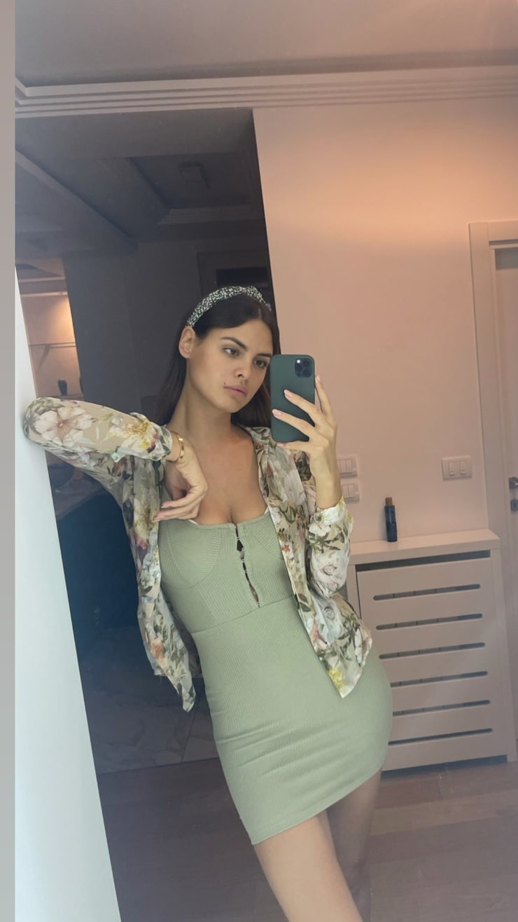 Bojana Krsmanovic Bojana Krsmanovic