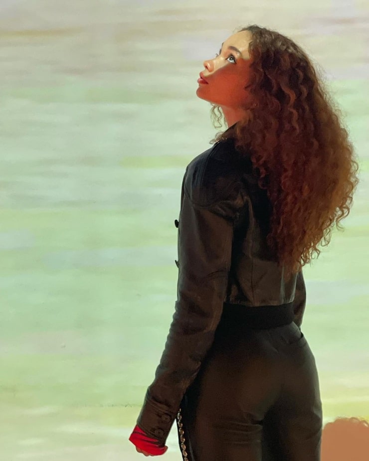 Ashley Moore (2)