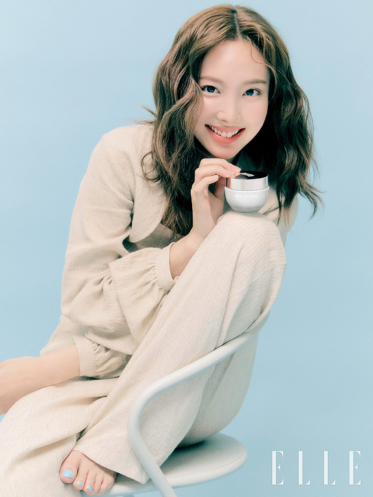 Im Nayeon