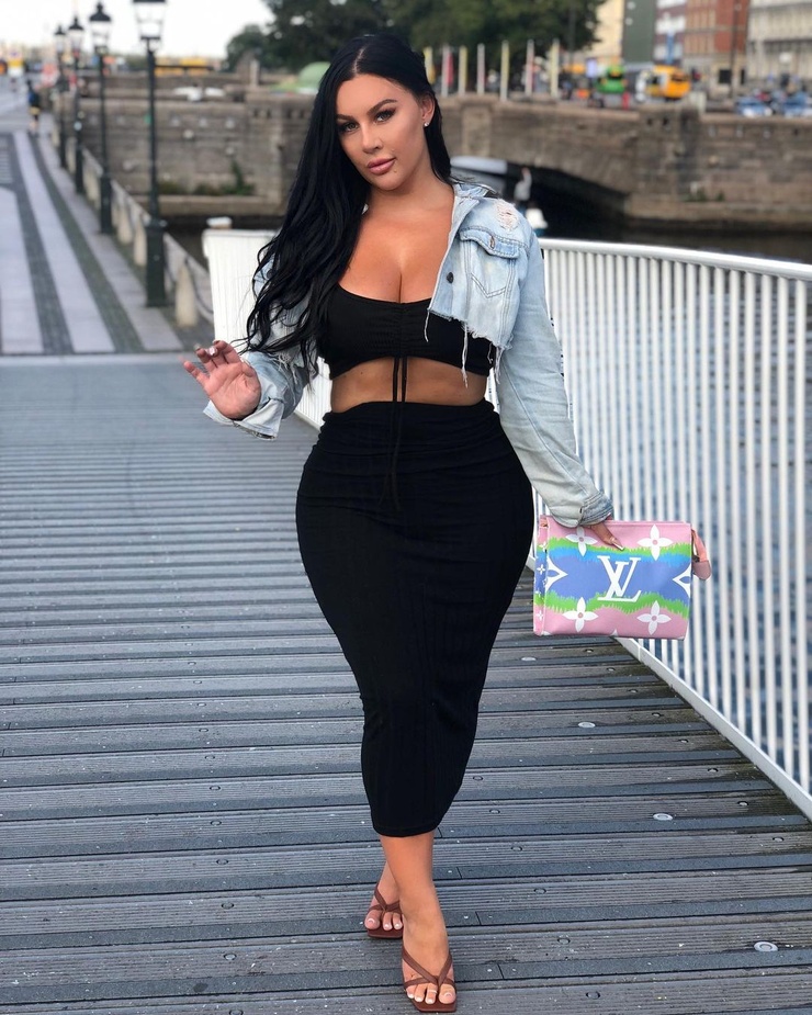 Louise Ella