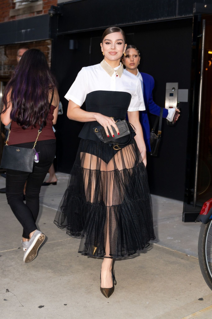 Hailee Steinfeld Hailee Steinfeld